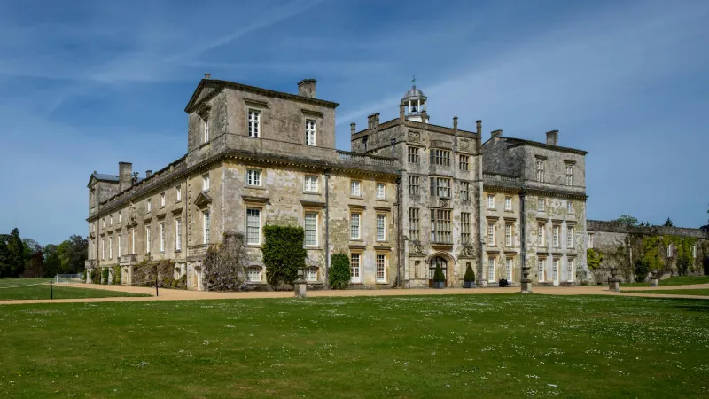 Gardens of Song: The Aristocratic Estates Where Opera Bloomed in Britain