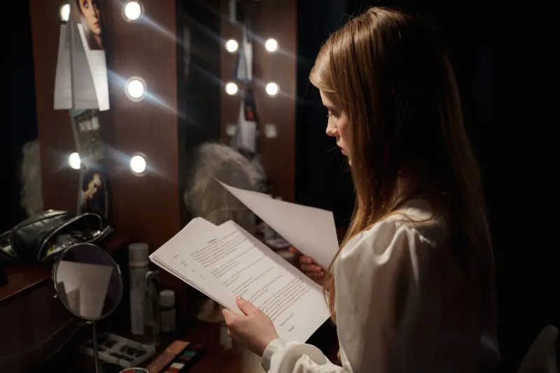 Keeper of the Word: The Victorian Theatre Prompter and the Art of the Invisible Performance