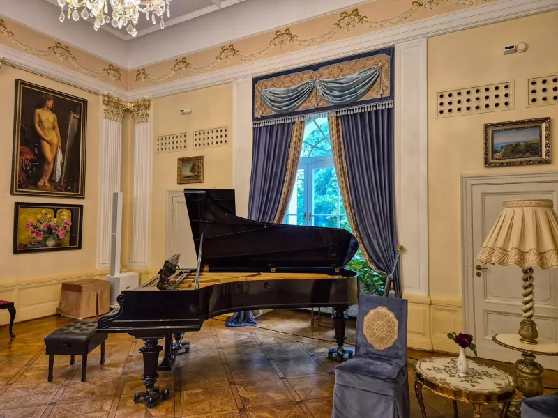 Palaces of Sound: When Britain's Great Houses Shaped a Nation's Musical Destiny